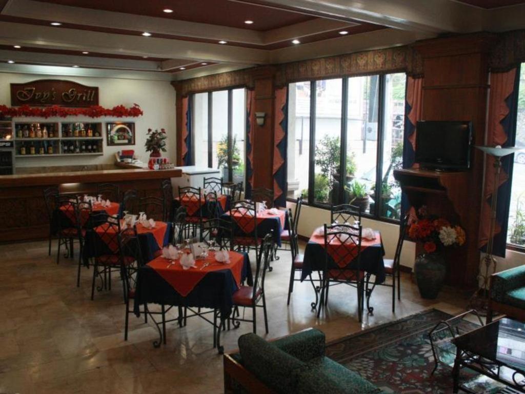 Hotel Supreme Baguio City Bagian luar foto