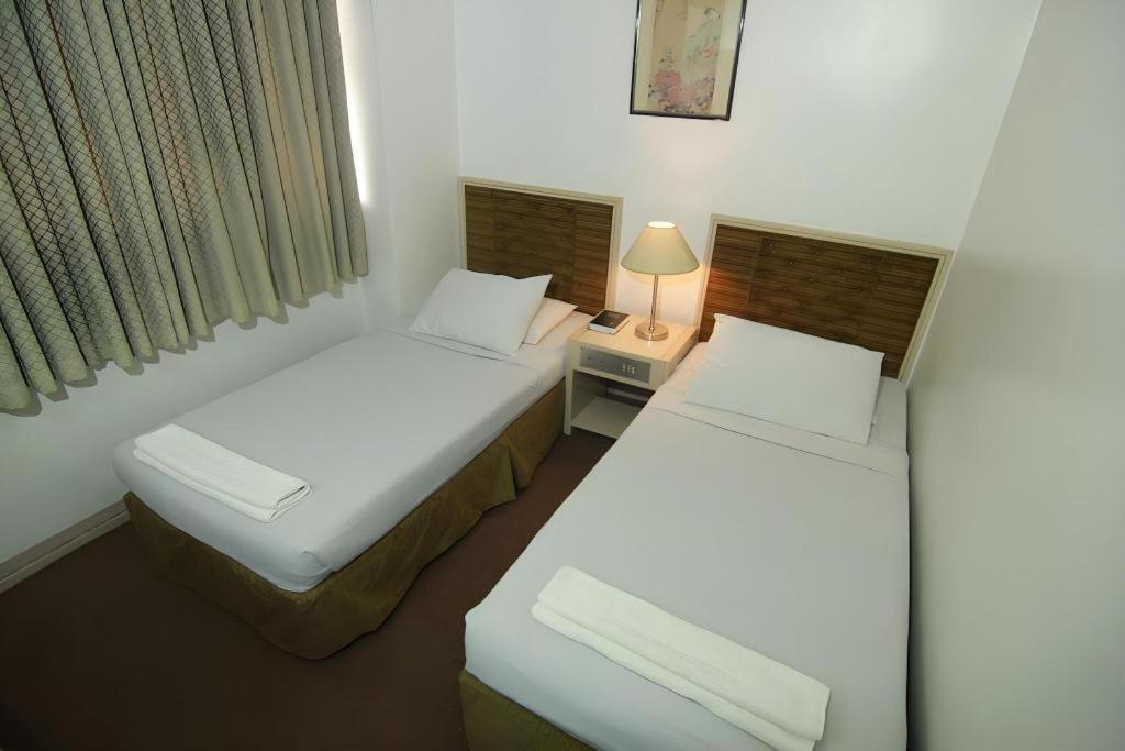 Hotel Supreme Baguio City Bagian luar foto