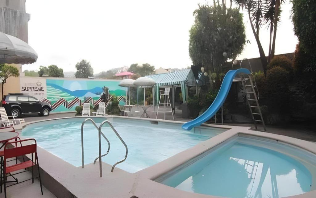 Hotel Supreme Baguio City Bagian luar foto