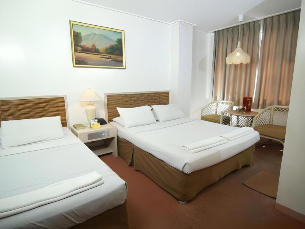 Hotel Supreme Baguio City Bagian luar foto