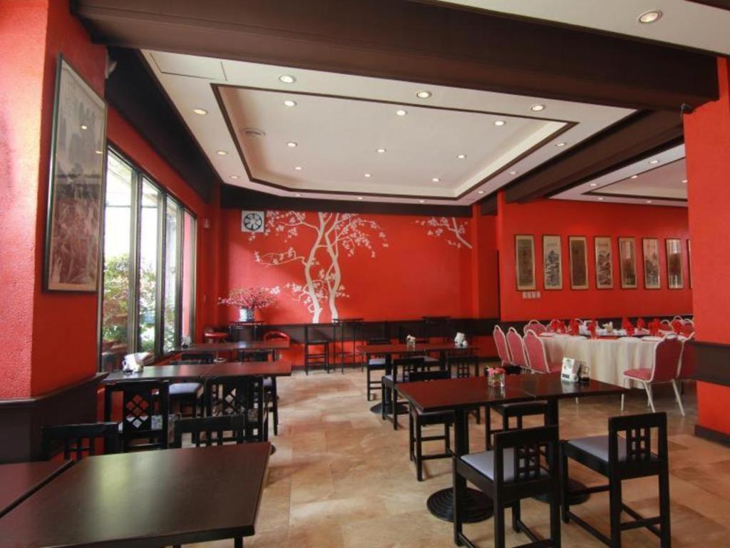 Hotel Supreme Baguio City Bagian luar foto