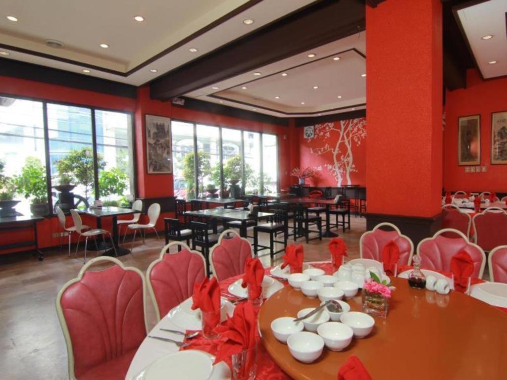 Hotel Supreme Baguio City Bagian luar foto