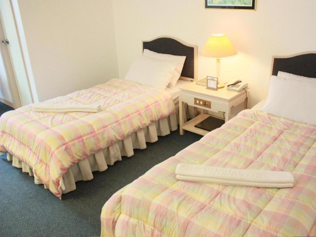 Hotel Supreme Baguio City Bagian luar foto