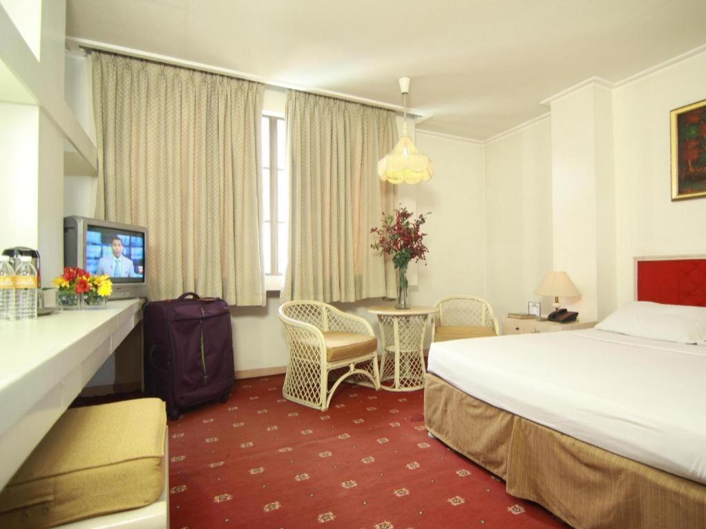 Hotel Supreme Baguio City Bagian luar foto