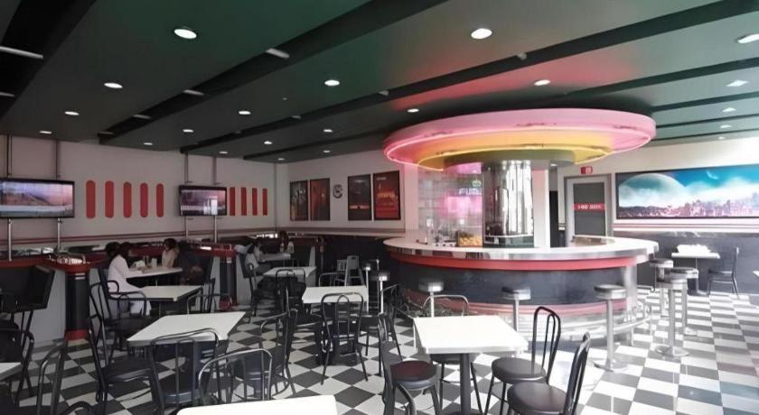 Hotel Supreme Baguio City Bagian luar foto