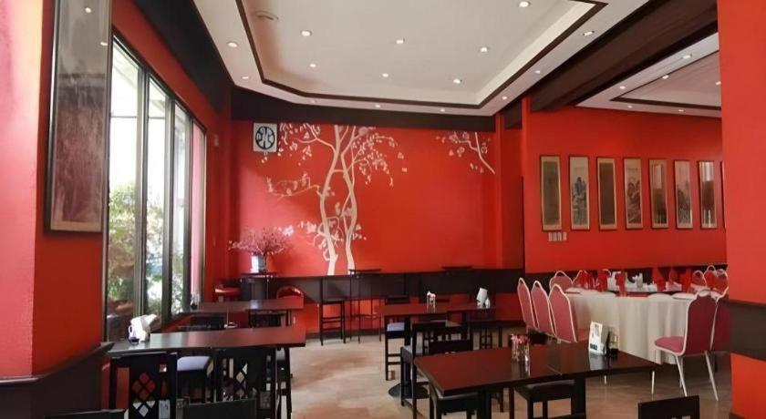 Hotel Supreme Baguio City Bagian luar foto